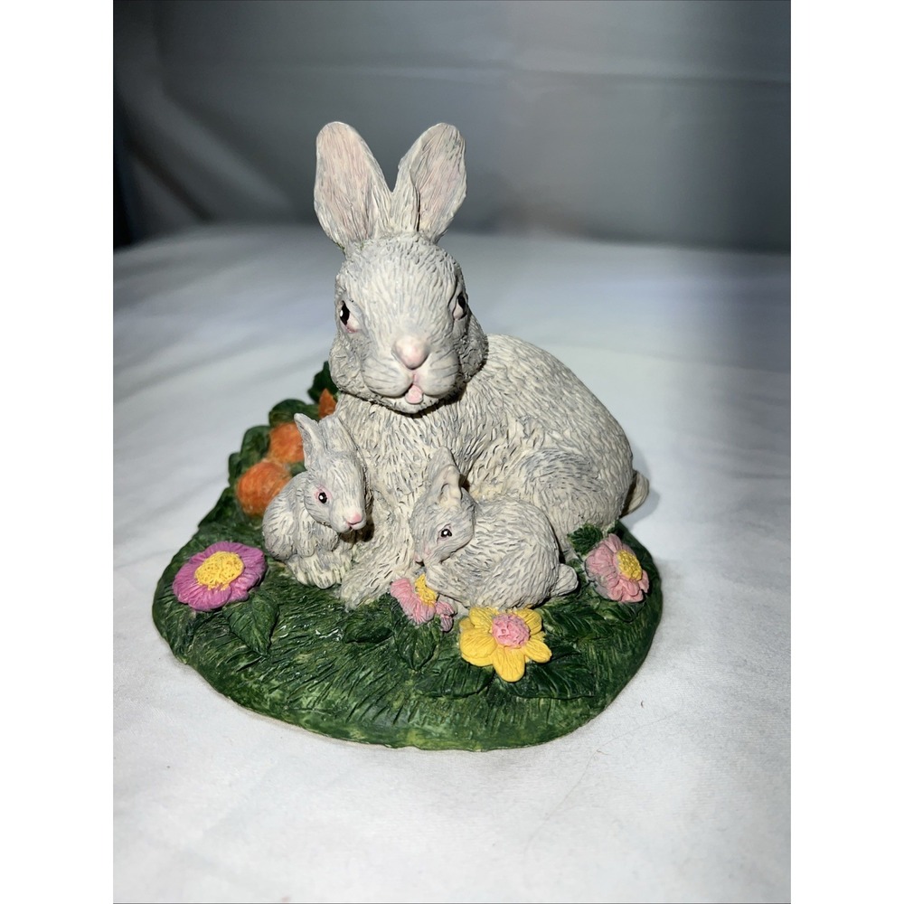 Ceramic Mama Bunny With 2 Babies In Garden  Down On The Farm